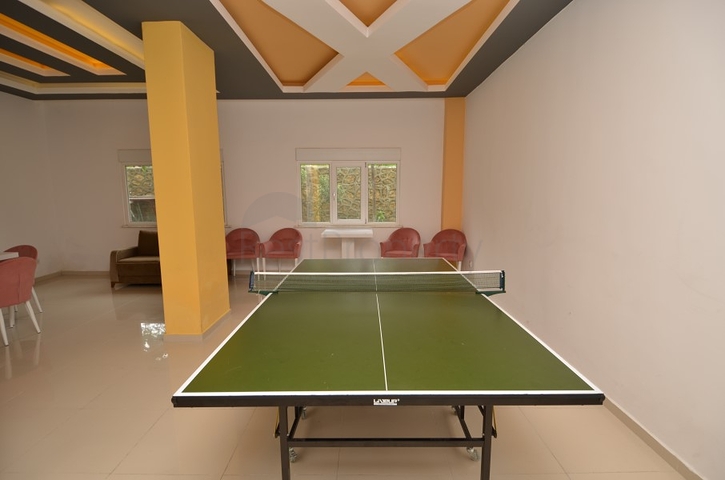 Роскошный двухуровневый пентхаус с видом на горы