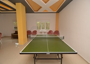 Роскошный двухуровневый пентхаус с видом на горы