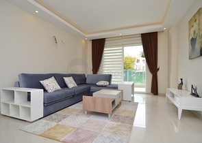 Роскошный двухуровневый пентхаус с видом на горы