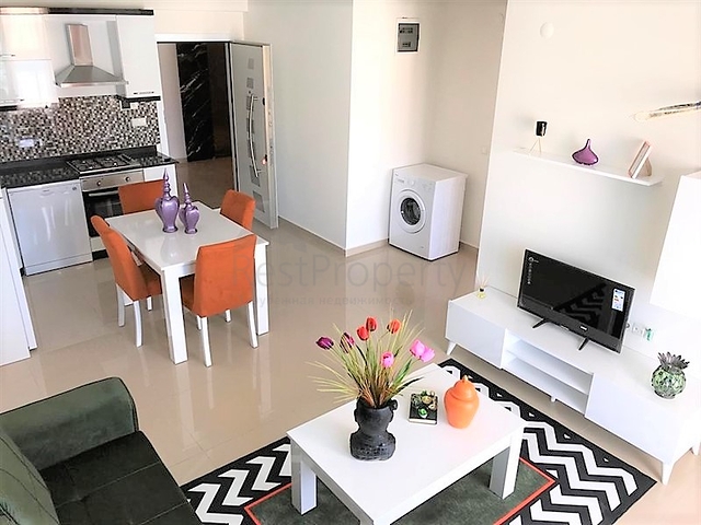 Двухкомнатная квартира в шаговой доступности от моря