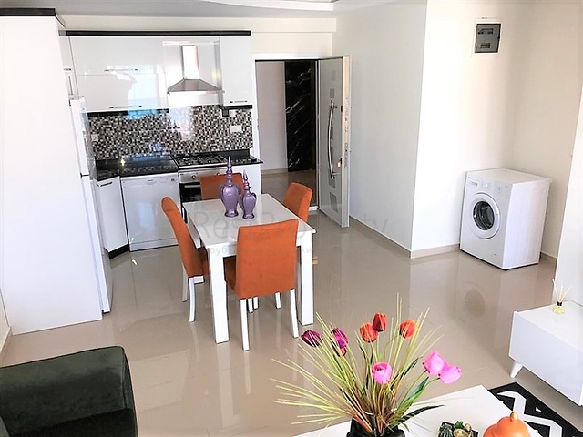 Двухкомнатная квартира в шаговой доступности от моря