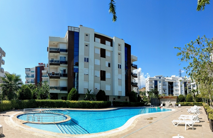 Квартира 1+1 с видом на бассейн в Хурме Коньяалты