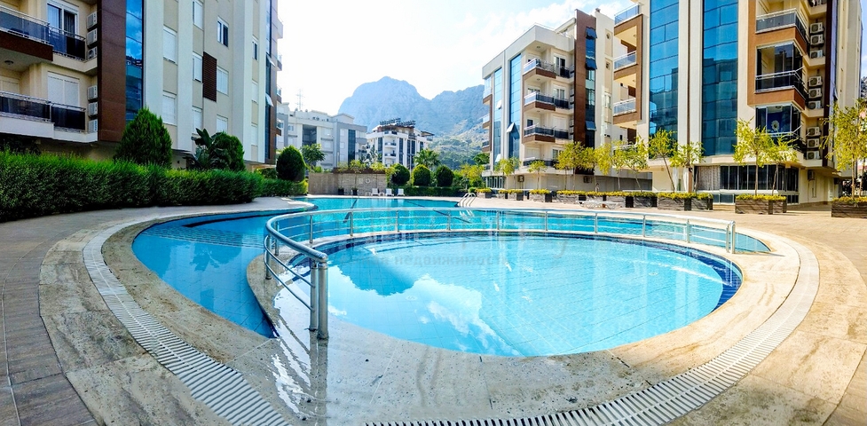 Квартира 1+1 с видом на бассейн в Хурме Коньяалты