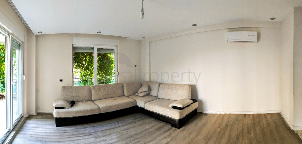 Квартира 1+1 с видом на бассейн в Хурме Коньяалты