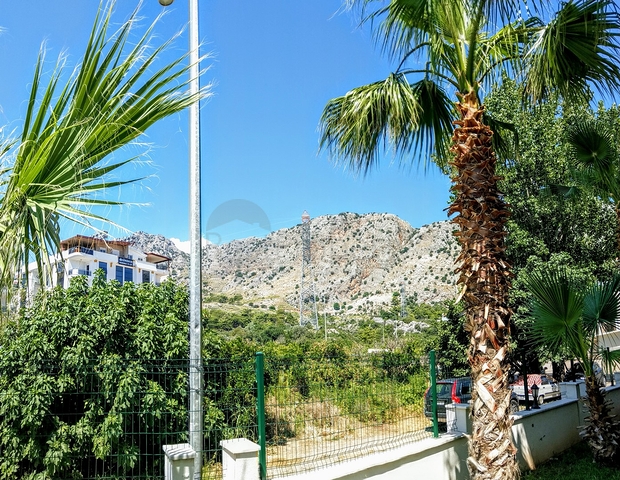 Квартира 1+1 с видом на бассейн в Хурме Коньяалты