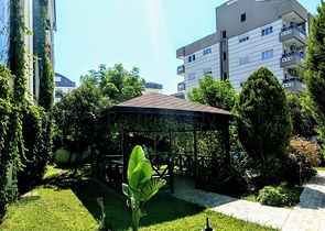 Квартира 1+1 с видом на бассейн в Хурме Коньяалты