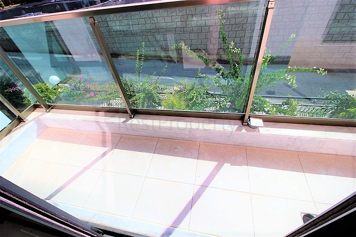 Шикарный дуплекс с собственным садом