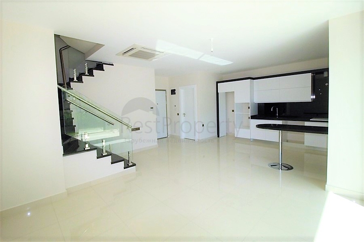 Шикарный дуплекс с собственным садом