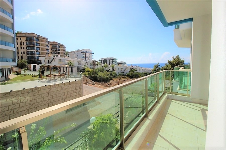 Шикарный дуплекс с собственным садом