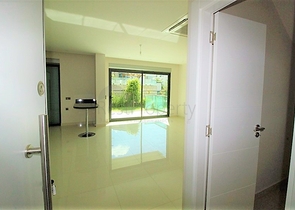 Шикарный дуплекс с собственным садом