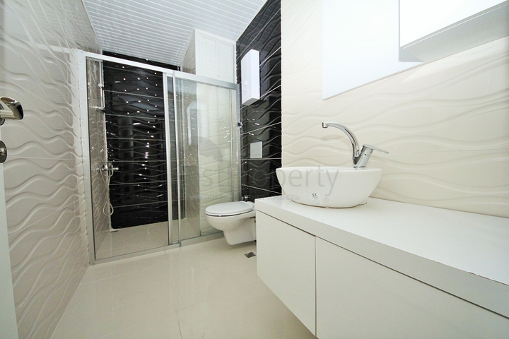 Двухкомнатная квартира с мебелью от собственника