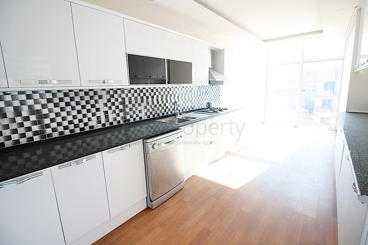 Огромные апартаменты для большой семьи по привлекательной цене