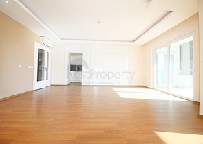 Огромные апартаменты для большой семьи по привлекательной цене