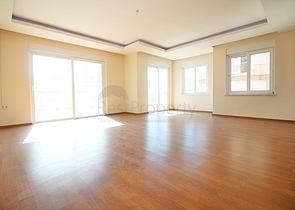 Огромные апартаменты для большой семьи по привлекательной цене