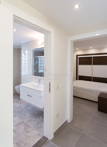 Пентхаусы на побережье Средиземного моря с шикарным видом на горы