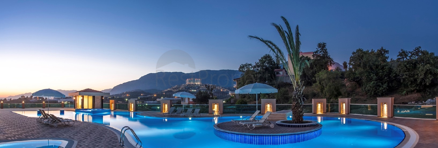 Пентхаусы на побережье Средиземного моря с шикарным видом на горы