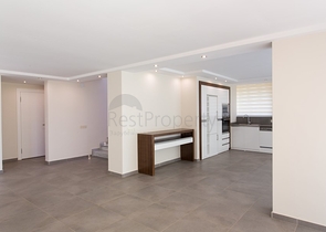 Пентхаусы на побережье Средиземного моря с шикарным видом на горы