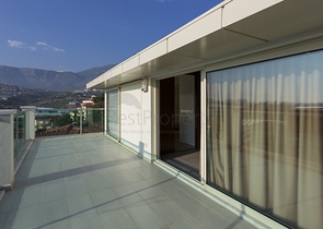 Пентхаусы на побережье Средиземного моря с шикарным видом на горы