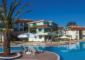 Пентхаусы на побережье Средиземного моря с шикарным видом на горы