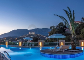 Пентхаусы на побережье Средиземного моря с шикарным видом на горы