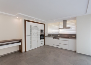 Пентхаусы на побережье Средиземного моря с шикарным видом на горы