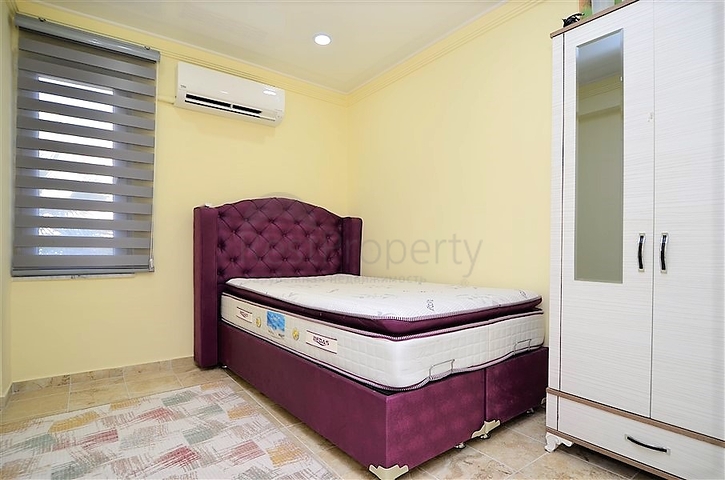 Трехкомнатная квартира на берегу Средиземного моря