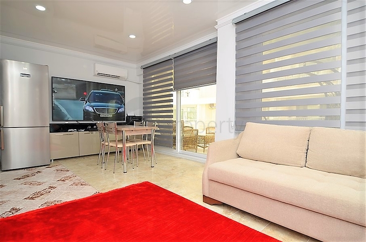 Трехкомнатная квартира на берегу Средиземного моря