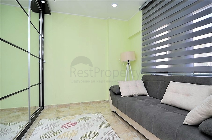 Трехкомнатная квартира на берегу Средиземного моря