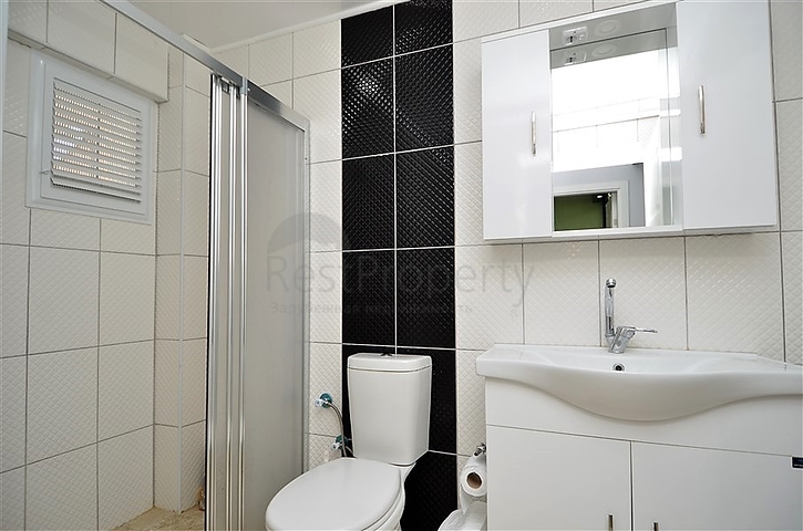 Трехкомнатная квартира на берегу Средиземного моря