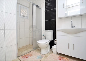 Трехкомнатная квартира на берегу Средиземного моря