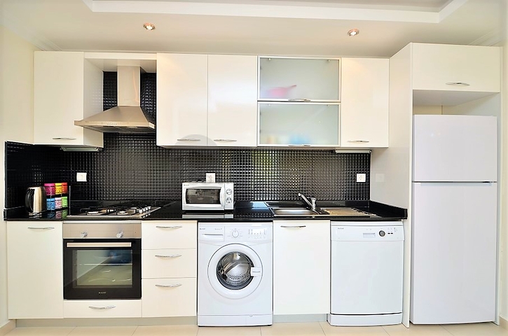 Меблированная двухкомнатная квартира в Авсалларе