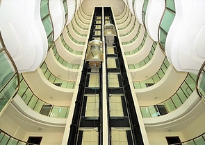 Меблированная трехкомнатная квартира в новом комплексе