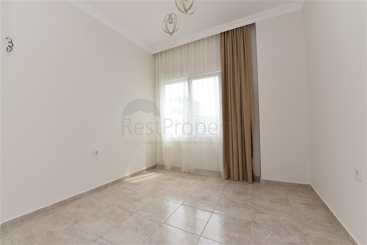 Трехкомнатная квартира с мебелью в новом комплексе