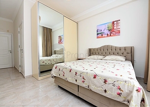 Трехкомнатная квартира с мебелью в новом комплексе