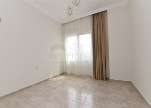 Трехкомнатная квартира с мебелью в новом комплексе