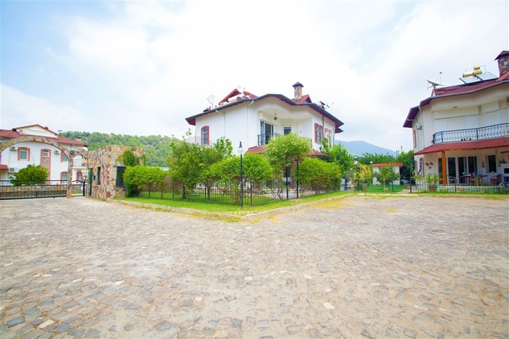 Вилла вашей мечты в окружении гор