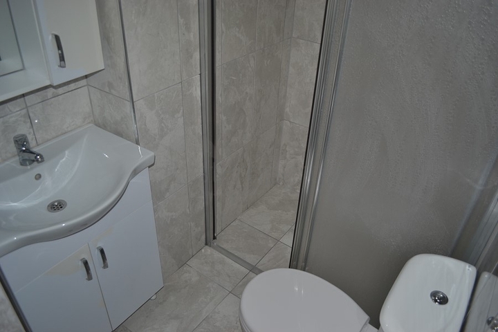 Двухкомнатная квартира через дорогу от пляжа