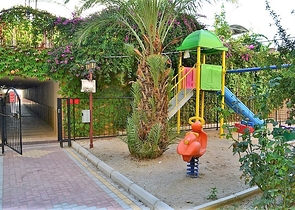 Двухкомнатная квартира через дорогу от пляжа