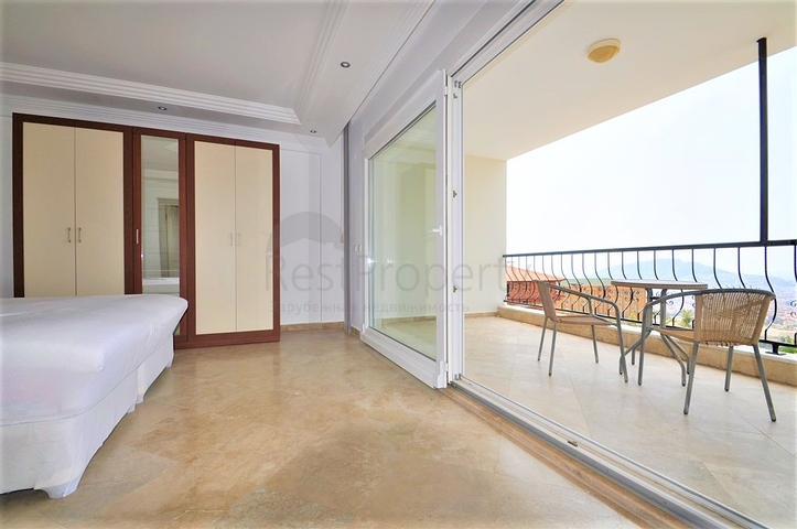 Вилла с собственным бассейном