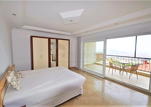 Вилла с собственным бассейном