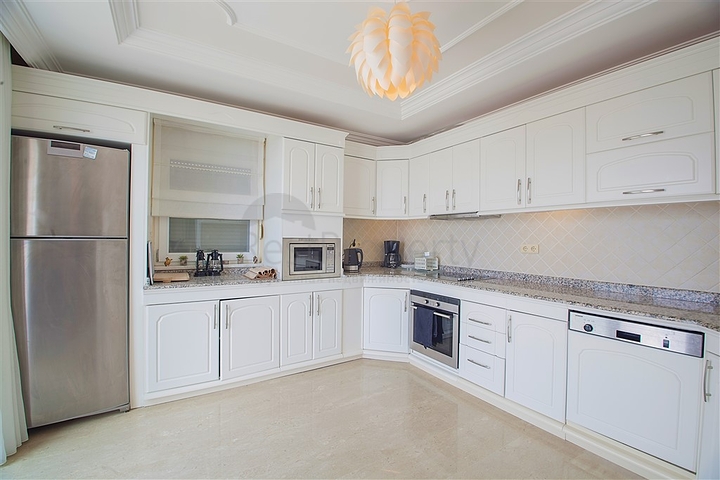 Большая вилла - для большой семьи