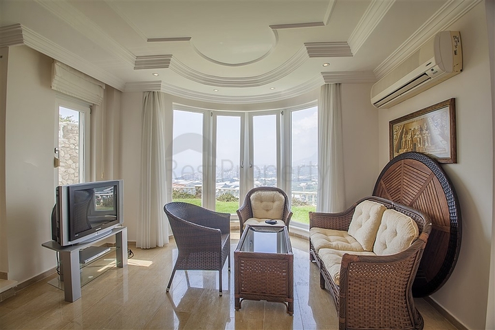 Большая вилла - для большой семьи