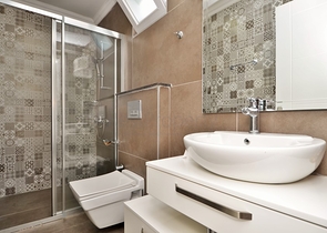 Большая вилла с камином