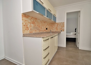 Большая вилла с камином