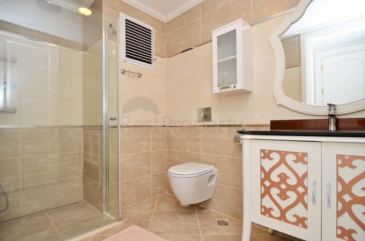 Меблированные апартаменты на берегу Средиземного моря