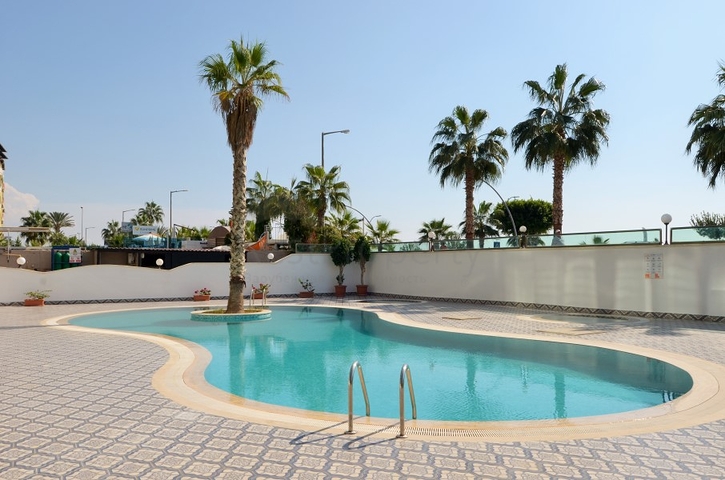 Меблированные апартаменты на берегу Средиземного моря