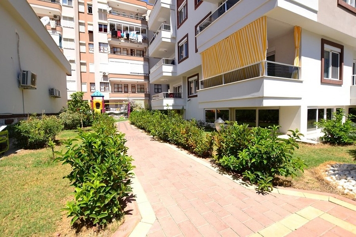 Уютная двухкомнатная квартира недалеко от пляжа