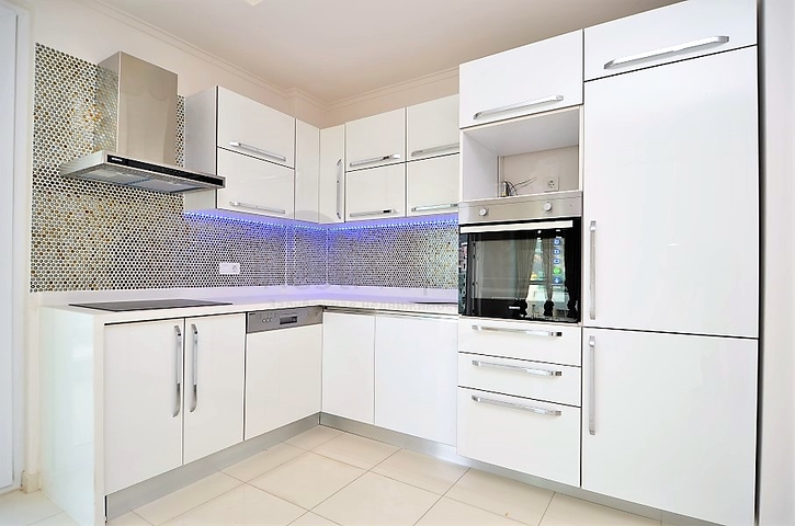 Трехкомнатная квартира на морском побережье