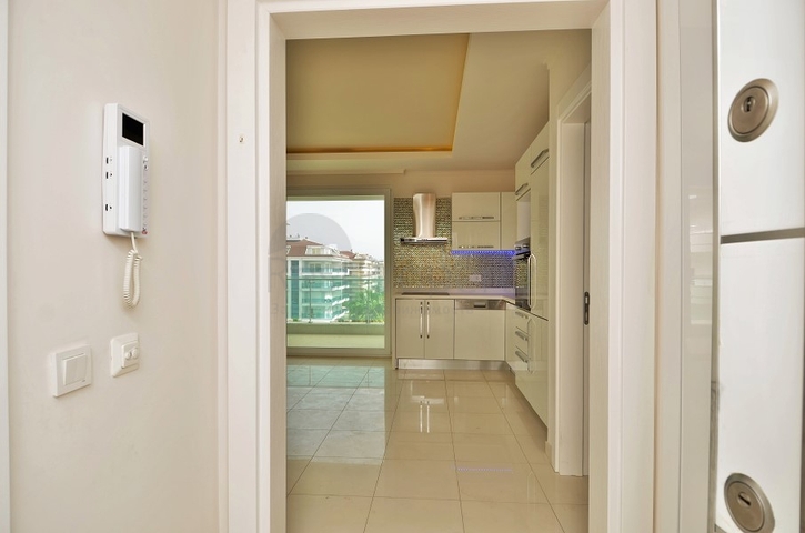 Трехкомнатная квартира на морском побережье