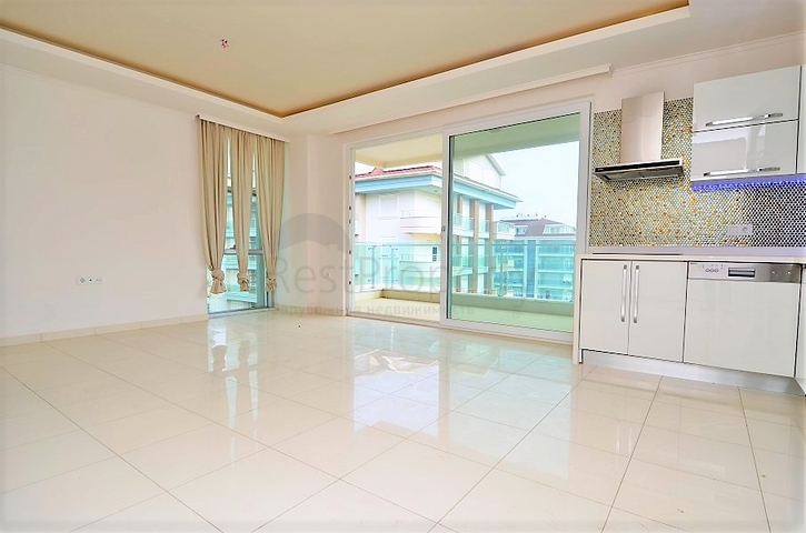 Трехкомнатная квартира на морском побережье